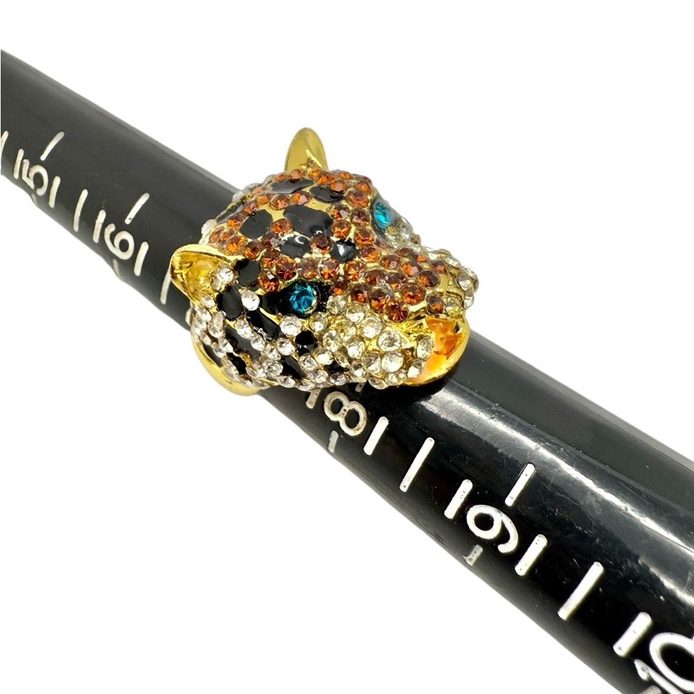 Size 7.5 Elegant Gold and Orange Leopard Ring